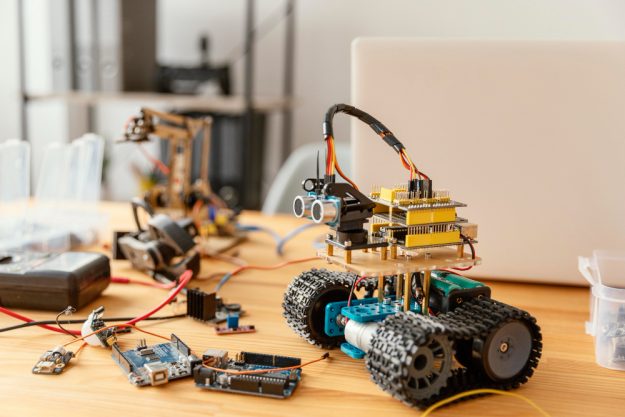 home-made-robot-desk